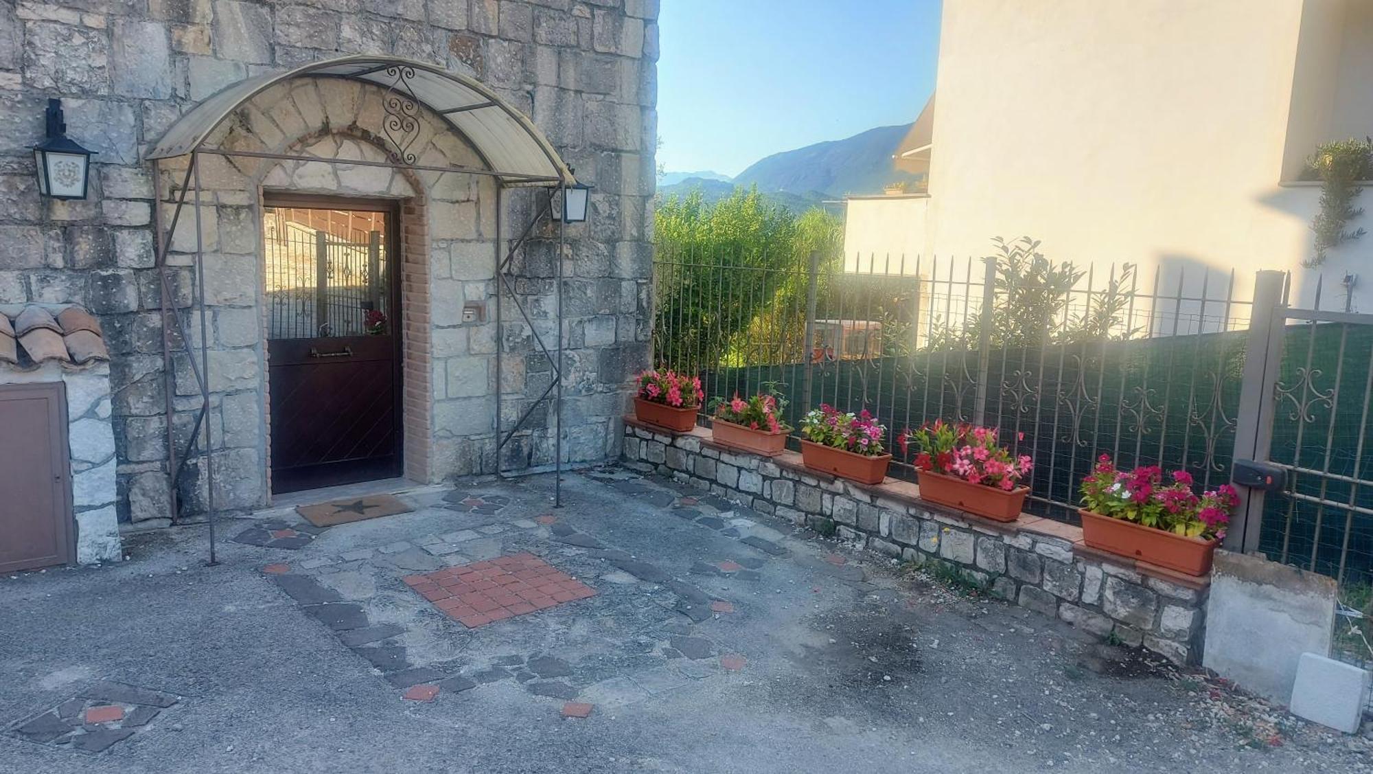 Bed and Breakfast Casale di Pesche Esterno foto